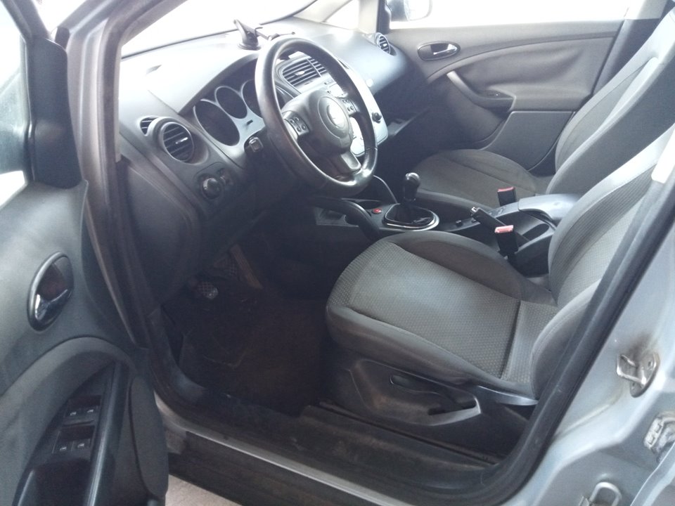SEAT Toledo 3 generation (2004-2010) Комплект колес 5P0601025E 25220091