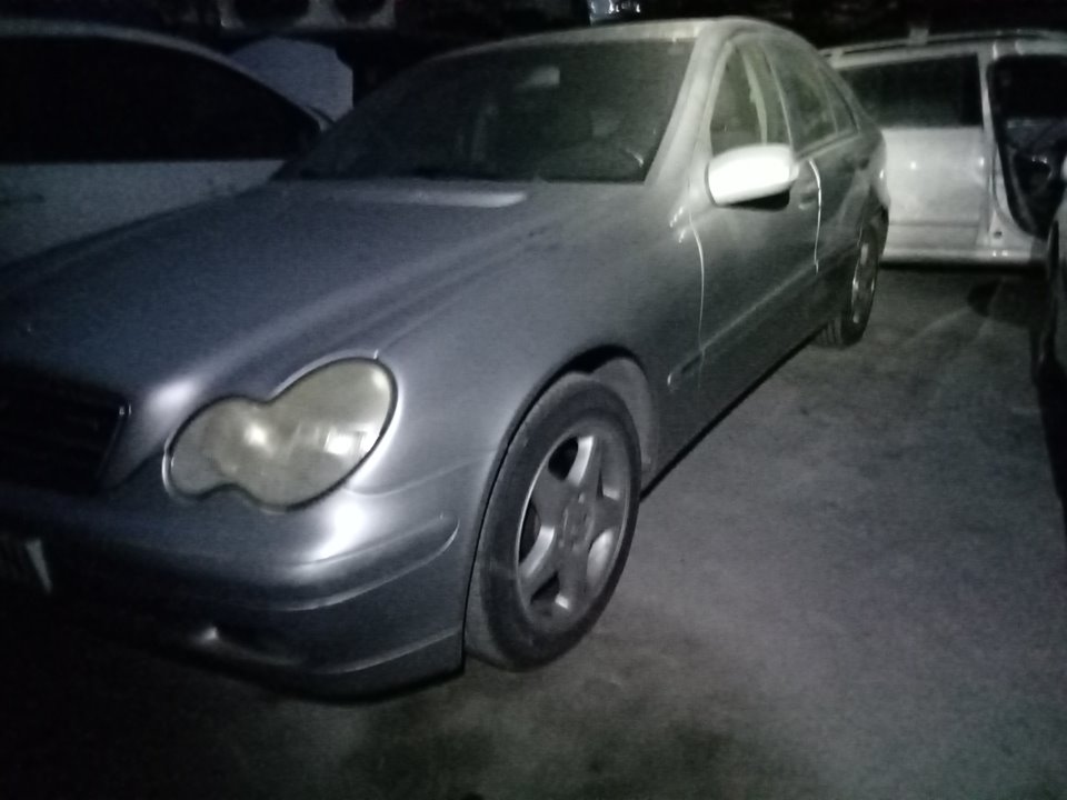 MERCEDES-BENZ C-Class W203/S203/CL203 (2000-2008) Заключване на предна дясна врата A2037200435 25219938