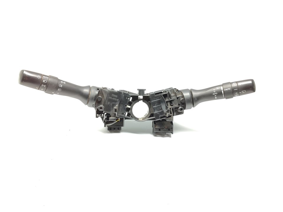 TOYOTA RAV4 2 generation (XA20) (2000-2006) Commutateurs 8414042111 25023975