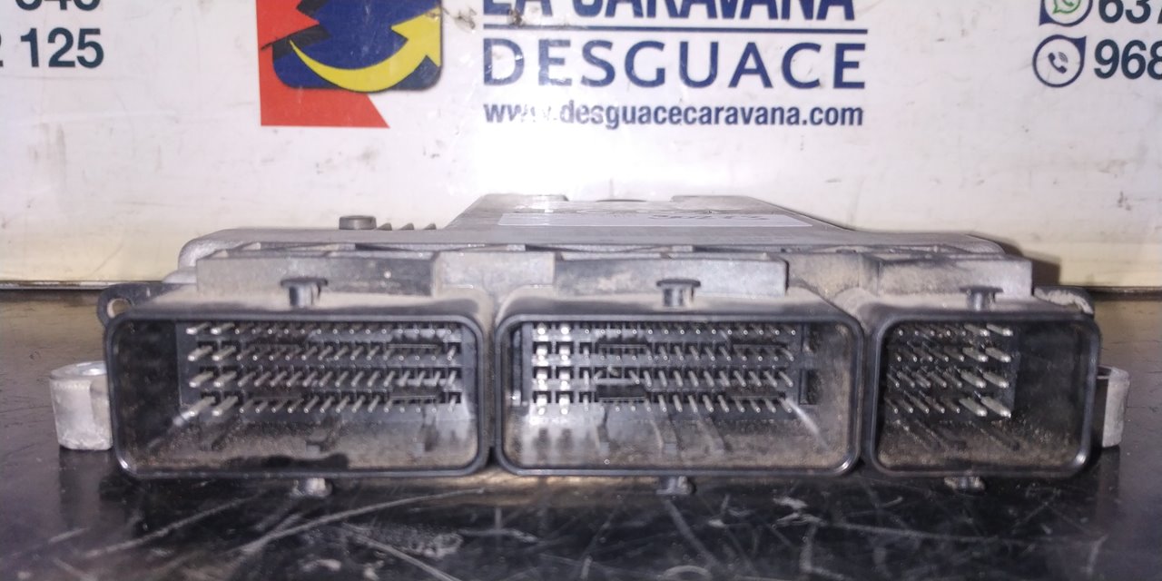 RENAULT Trafic 2 generation (2001-2015) Variklio kompiuteris 237103888R 25017998