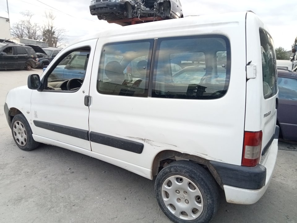 PEUGEOT Partner 1 generation (1996-2012) Priekinių dešinių durų spyna 9136J4 25041819