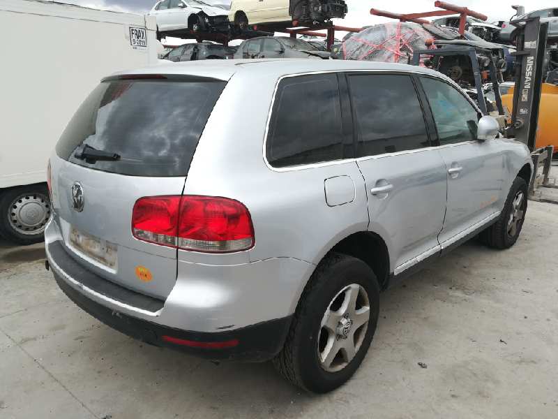 VOLKSWAGEN Touareg 1 generation (2002-2010) Pompă de ulei 070115153 21705065