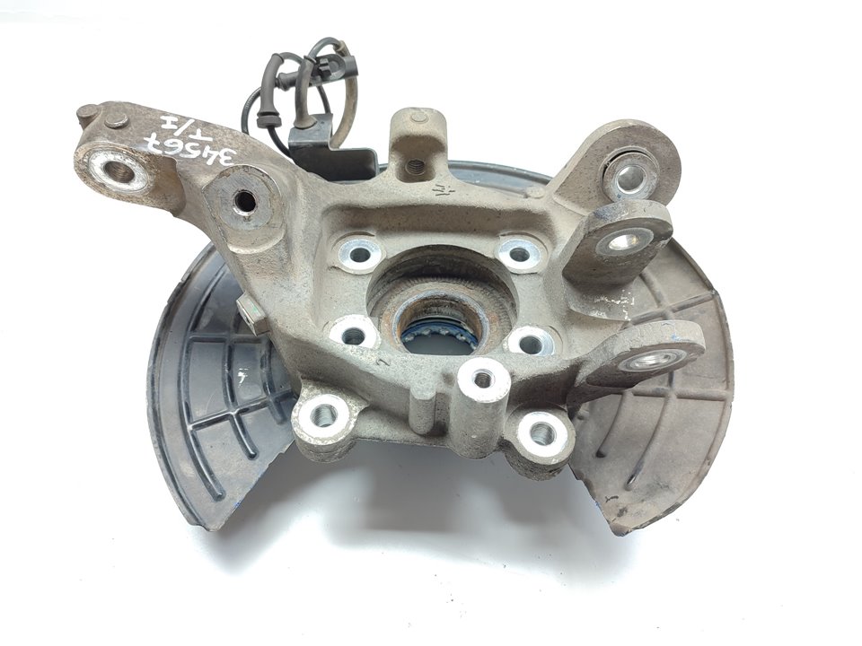 MASERATI Levante 1 generation (2016-2024) Rear Left Wheel Hub 06700372390 25367724