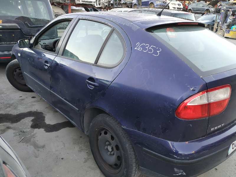 SEAT Leon 1 generation (1999-2005) Priekinių kairių durų langų pakėlimo mygtukai F005S00047 19002529