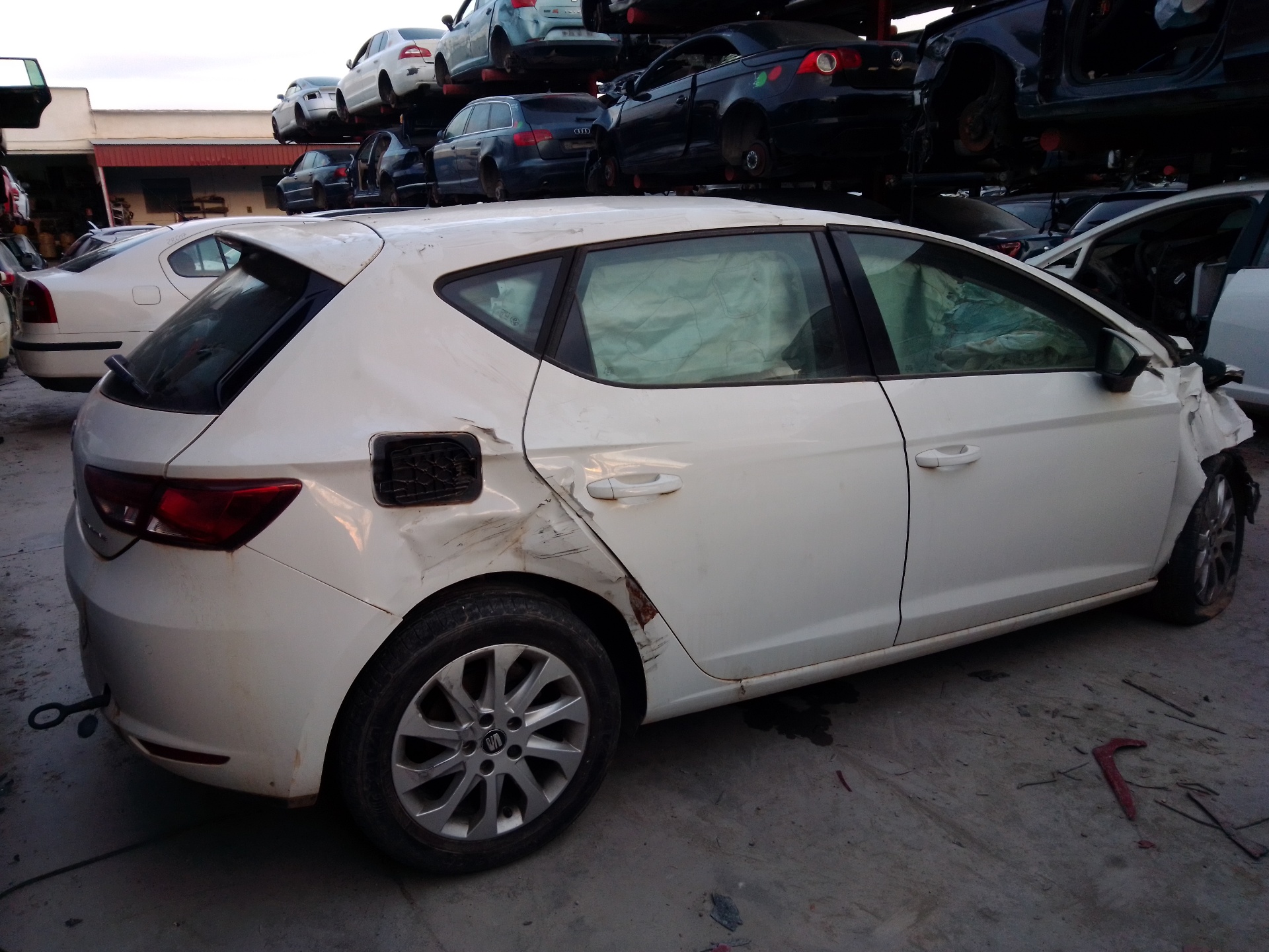 SEAT Leon 3 generation (2012-2020) Радиатор интеркулера 04L129766AK 25927318