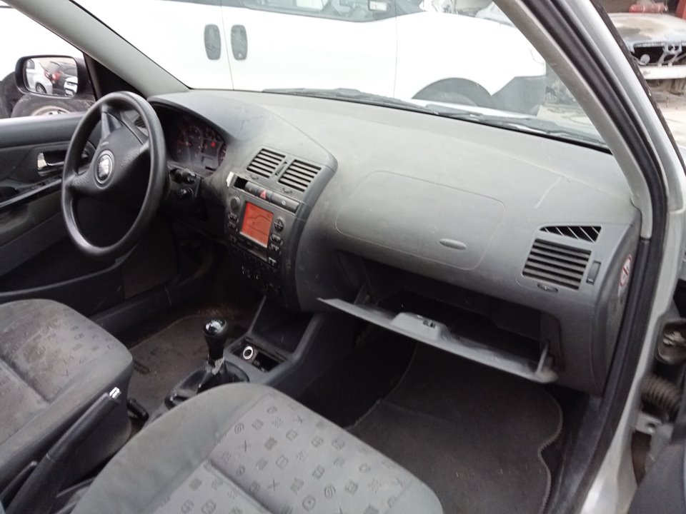 SEAT Ibiza 2 generation (1993-2002) Front Left Door Lock 6K4837015D 25045910