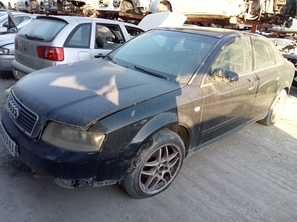 AUDI A4 B6/8E (2000-2005) Bränsleinsprutare 038130073BA 23780542