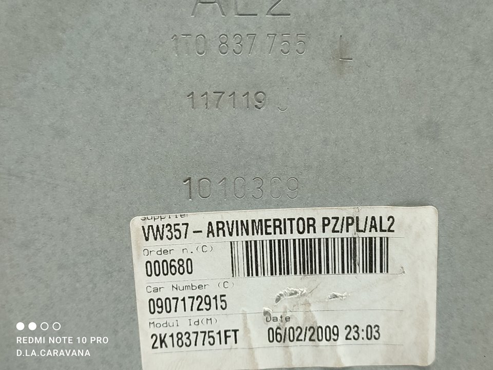 VOLKSWAGEN Caddy 3 generation (2004-2015) Priekinių kairių durų stiklo pakelėjas 1T0837755L 23333155