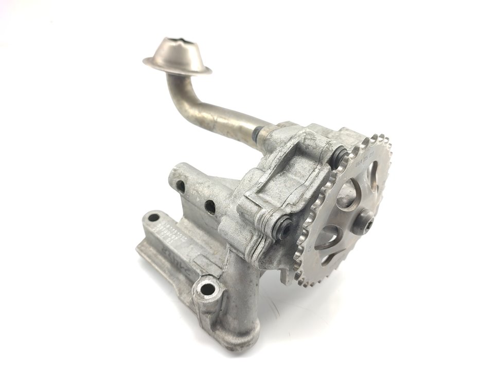 SEAT Cordoba 2 generation (1999-2009) Oil Pump 038115105D 25924107