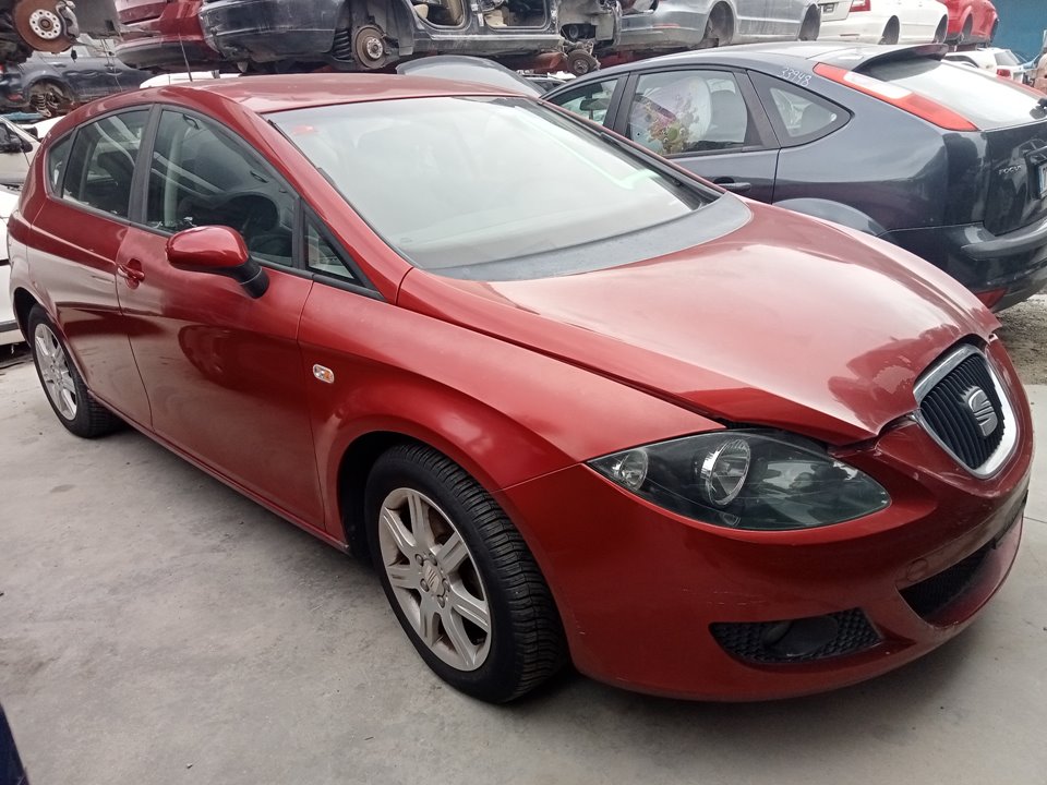 SEAT Leon 2 generation (2005-2012) Преден ляв калник 1P0821021A 25020487