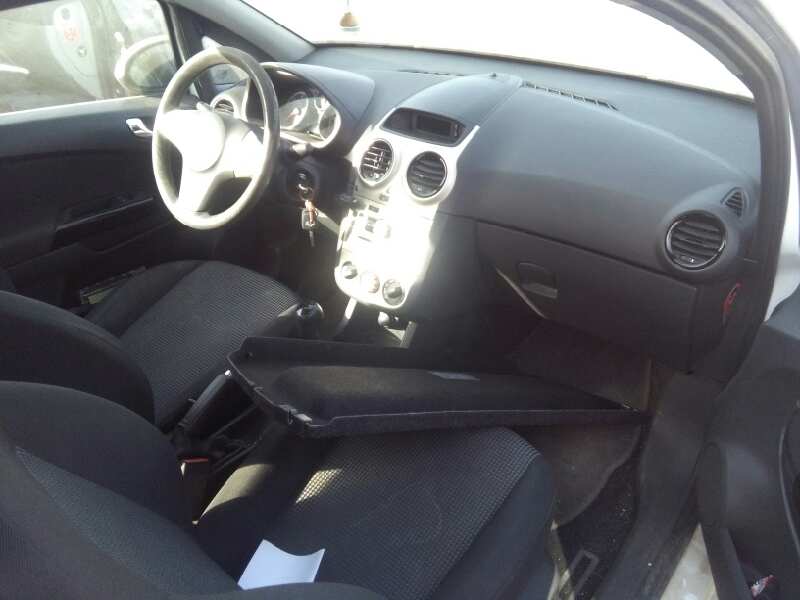 OPEL Corsa D (2006-2020) Передняя правая дверь 93189329 25025340