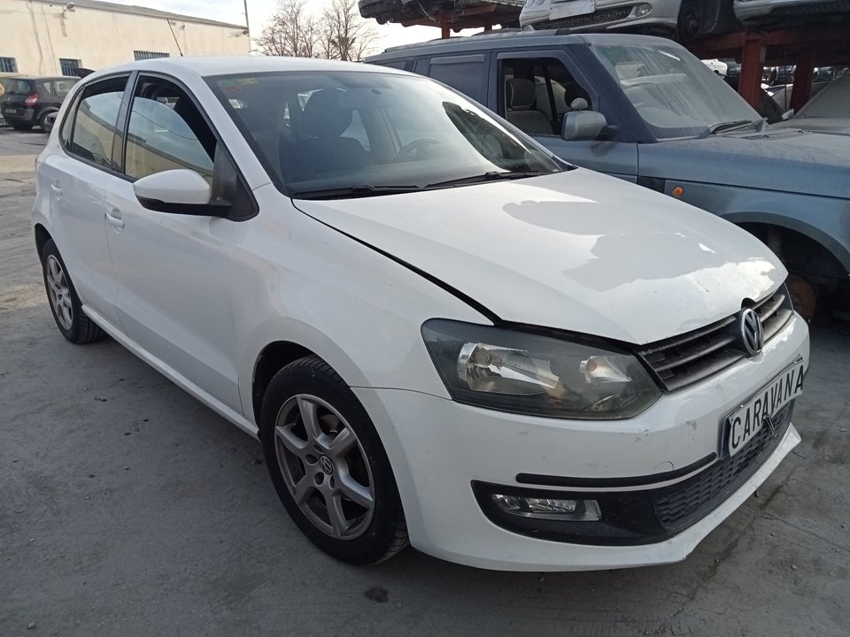 VOLKSWAGEN Polo 5 generation (2009-2017) Крышка багажника 6R6827025C 25019546