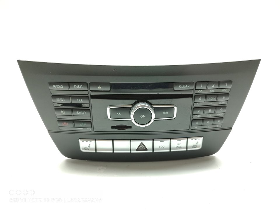 MERCEDES-BENZ C-Class W204/S204/C204 (2004-2015) Musikspelare med GPS A2049002511 27319995