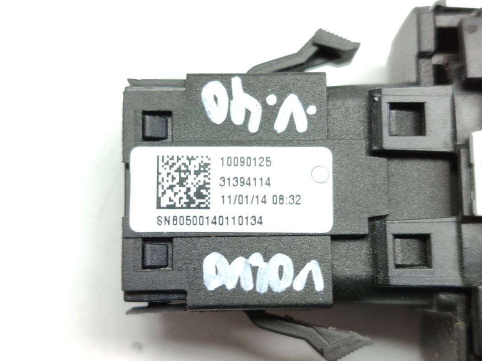 VOLVO V40 2 generation (2012-2020) Aizdedzes atslēga 31340956 25024473