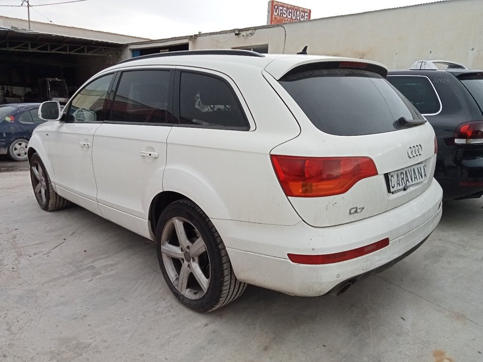 AUDI Q7 4L (2005-2015) Aizmugurējo labo durvju logu pacēlājs 4L0839462A 22653408