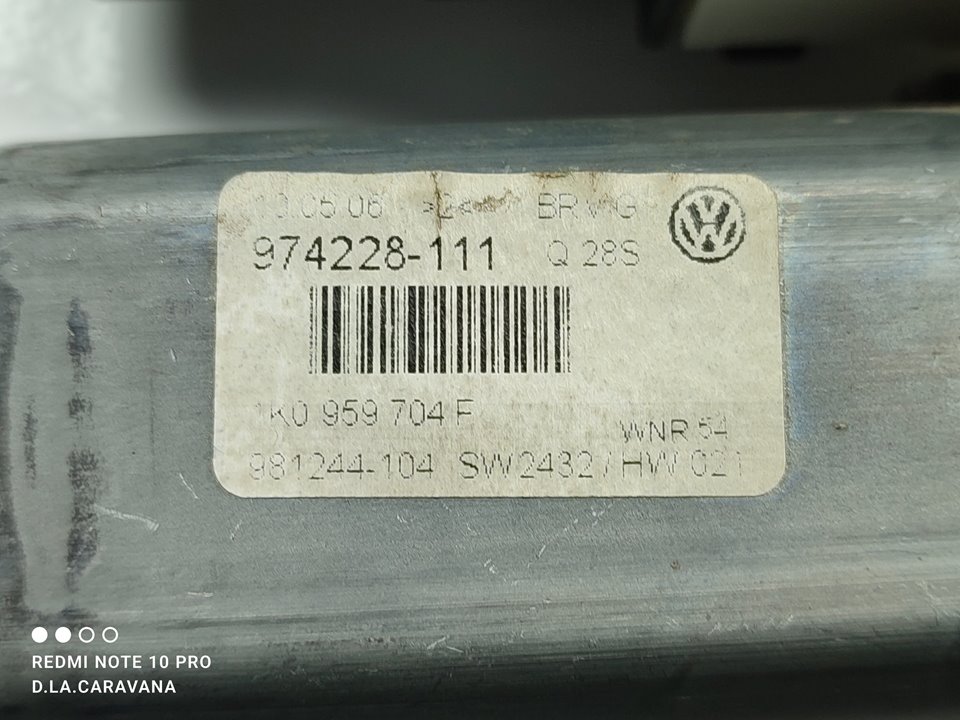 VOLKSWAGEN Passat B6 (2005-2010) Aizmugurējo labo durvju loga pacelšanas slēdzis 1K0959704F 25023769