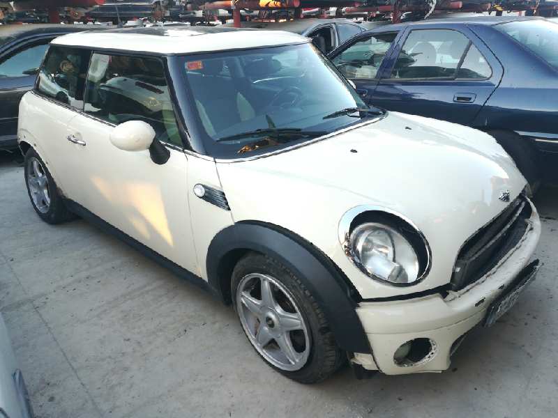 MINI Cooper R56 (2006-2015) Priekšējo kreiso durvju logu pacēlājs 51332756083 18860092