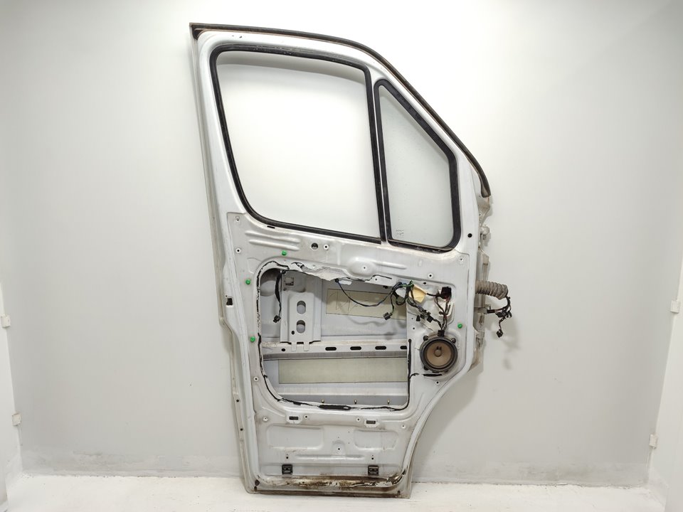 MERCEDES-BENZ Sprinter 2 generation (906) (2006-2018) Front Left Door A9067200005 25927326