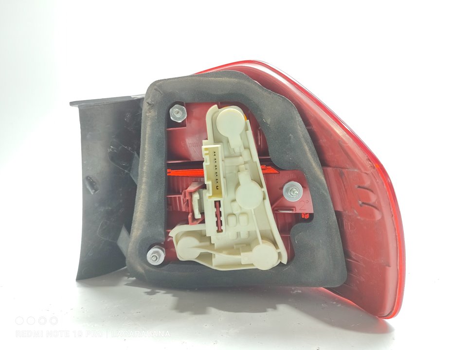 BMW 3 Series E90/E91/E92/E93 (2004-2013) Rear Left Taillight 63210406879 26587603