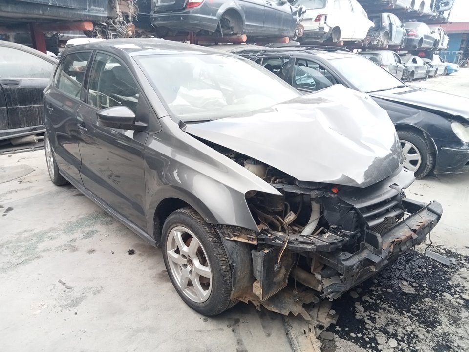 VOLKSWAGEN Polo 5 generation (2009-2017) Galinių dešinių durų stiklo pakelėjas 6R0959812G 18956427