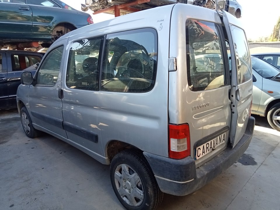 PEUGEOT Partner 1 generation (1996-2012) Крыло переднее правое 7841Q1 23988922