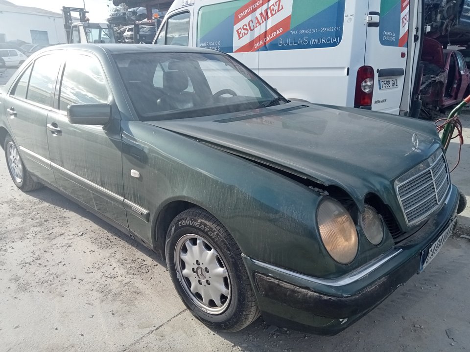 MERCEDES-BENZ E-Class W210 (1995-2002) Вакуумный насос центрально замка 2108000048 25041953