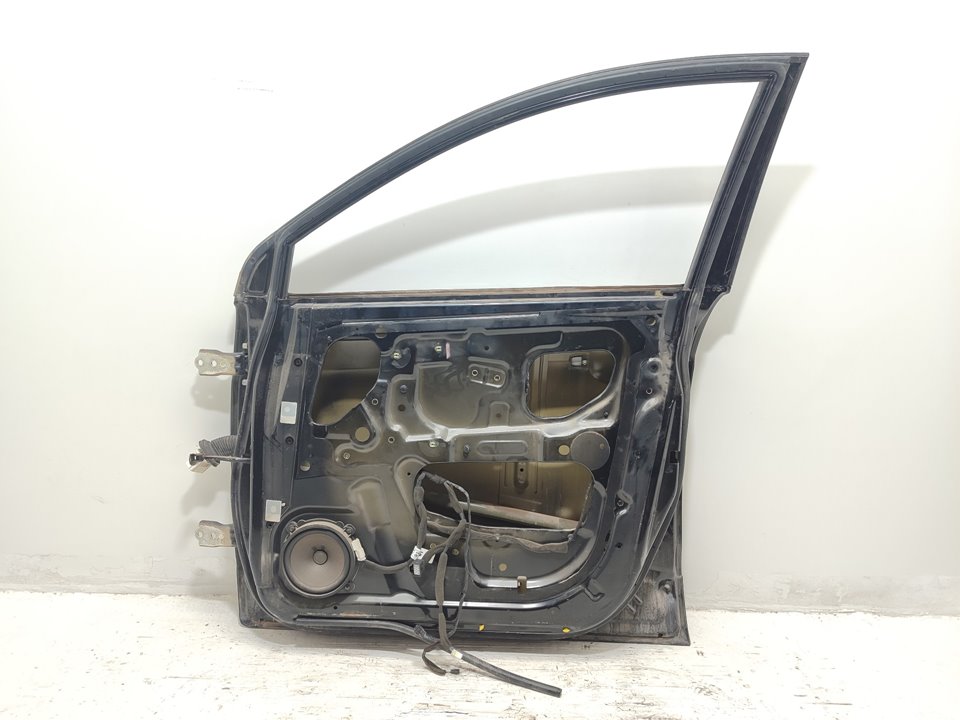 CHEVROLET Captiva 1 generation (2006-2018) Front Right Door 42352070 25927412