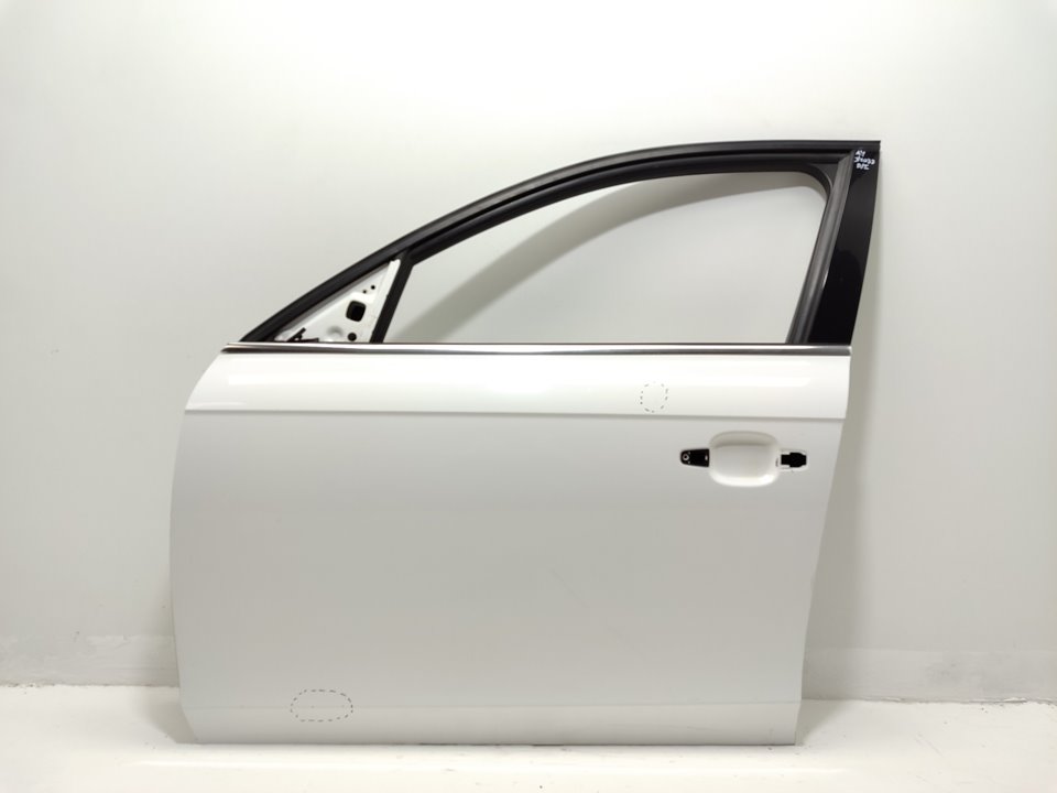 AUDI A5 Sportback Дверь передняя левая 8K0831051J 24972167