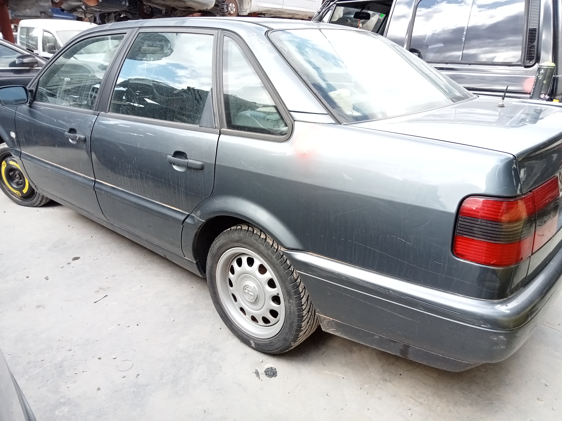 VOLKSWAGEN Passat B3 (1988-1993) Реле 357919506A 18981075