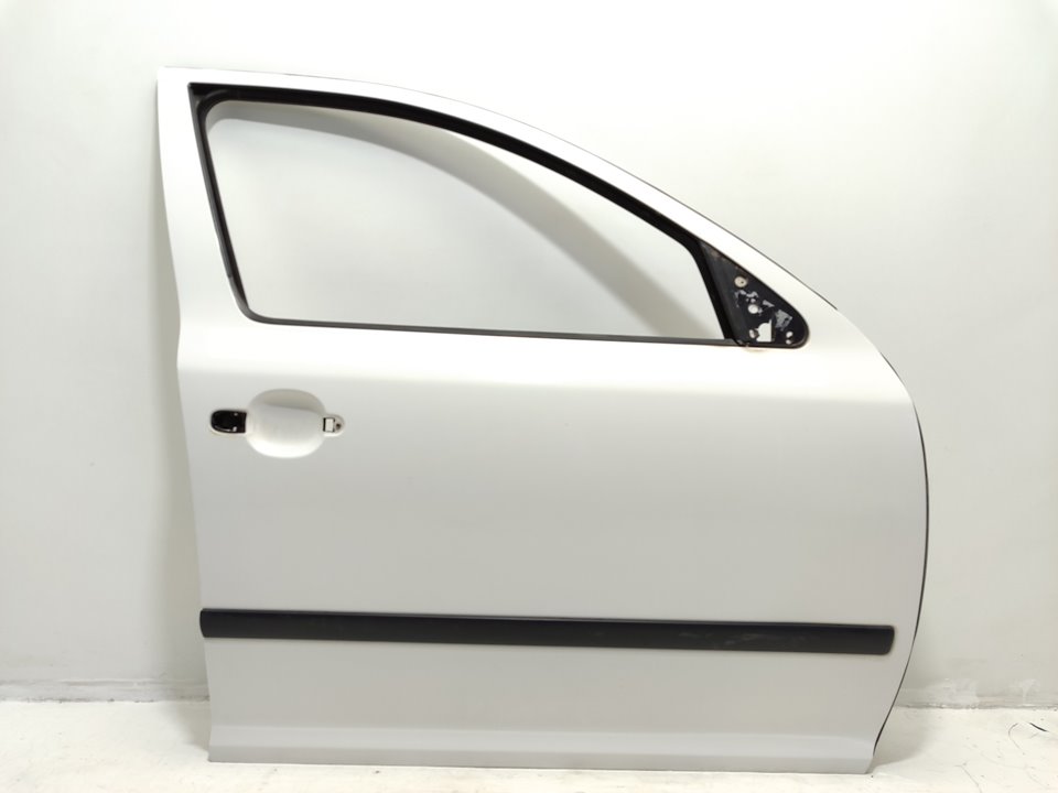 SKODA Octavia 2 generation (2004-2013) Передняя правая дверь 1Z0831056 24458432