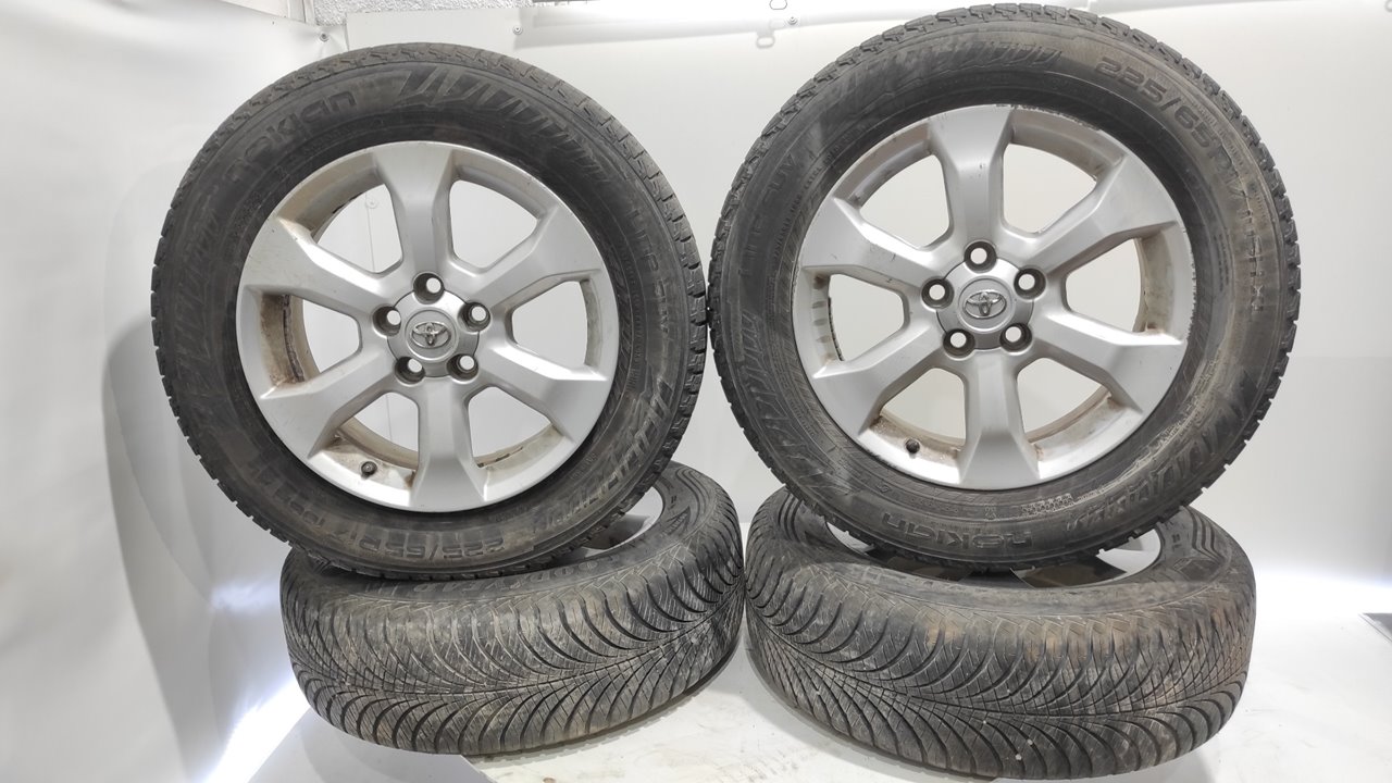 TOYOTA RAV4 2 generation (XA20) (2000-2006) Jeu de roues 25018178