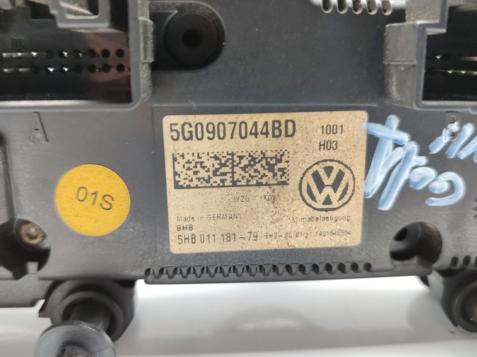 VOLKSWAGEN Golf 7 generation (2012-2024) Climate  Control Unit 5G0907044BD 22845398