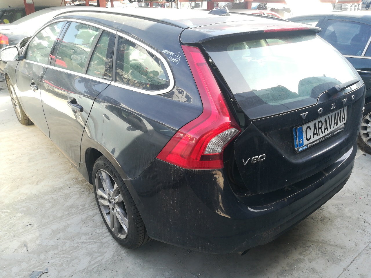 VOLVO V60 1 generation (2010-2020) Alternateur 30659131 18871036