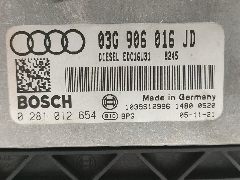 AUDI A4 B7/8E (2004-2008) Moottorin ohjausyksikkö ECU 03G906016JD 25358068