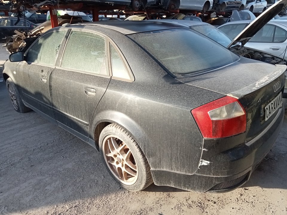 AUDI A4 B6/8E (2000-2005) Bränsleinsprutare 038130073BA 23780542