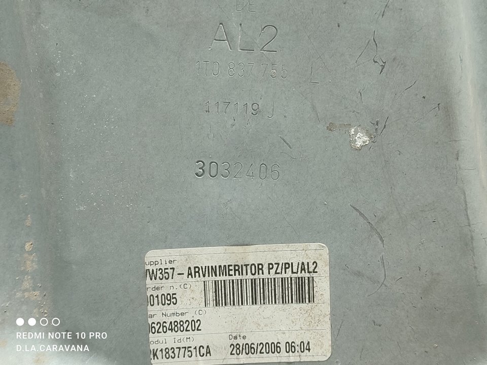 VOLKSWAGEN Caddy 3 generation (2004-2015) Priekinių kairių durų stiklo pakelėjas 1T0837755L 25019443