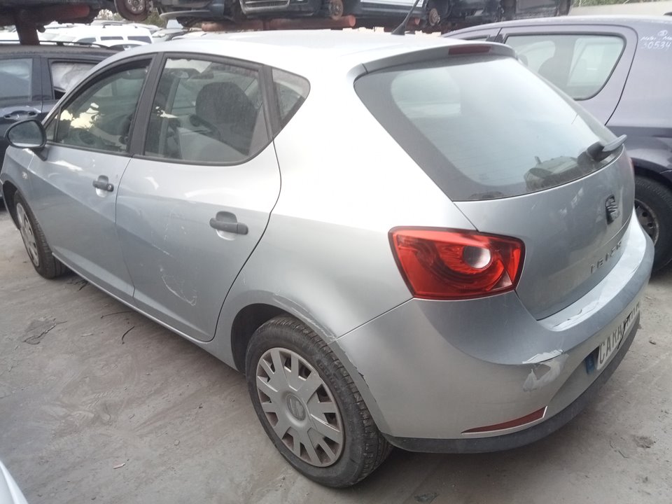 SEAT Ibiza 4 generation (2008-2017) Priekinių dešinių durų stiklo pakelėjo varikliukas 6R0959802P 25332539