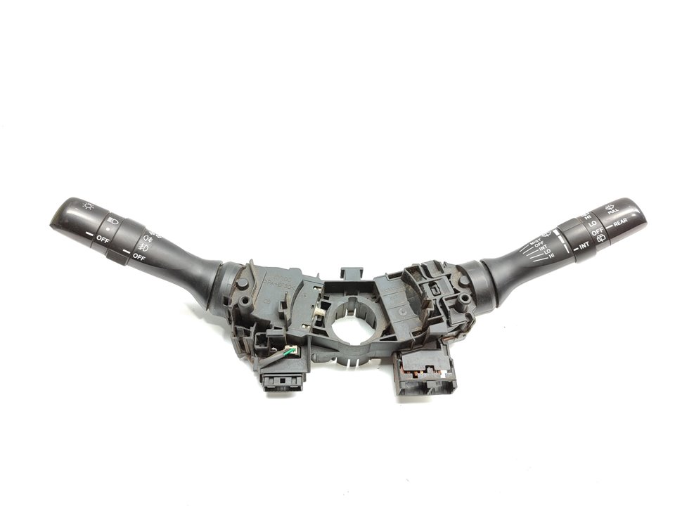 TOYOTA RAV4 2 generation (XA20) (2000-2006) Commutateurs 8414042100 25042752