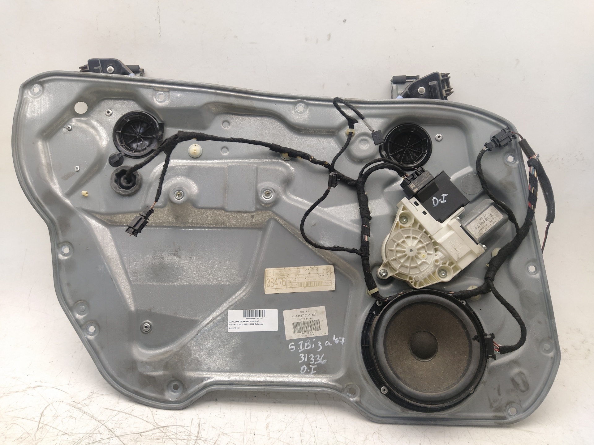 SEAT Ibiza 3 generation (2002-2008) Lève-vitre de porte avant gauche 6L4837751ED 25045106