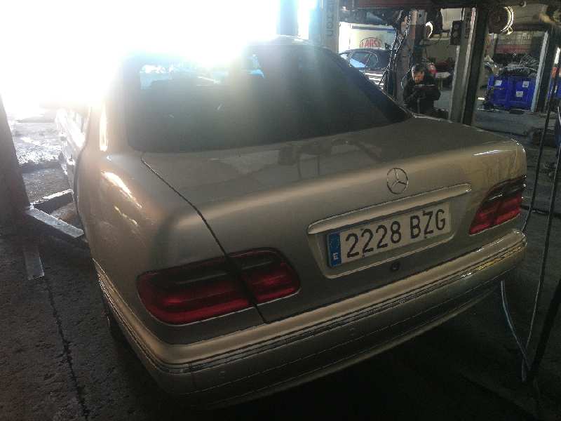 MERCEDES-BENZ E-Class W210 (1995-2002) Lève-vitre de porte avant gauche 0130821708 18643504