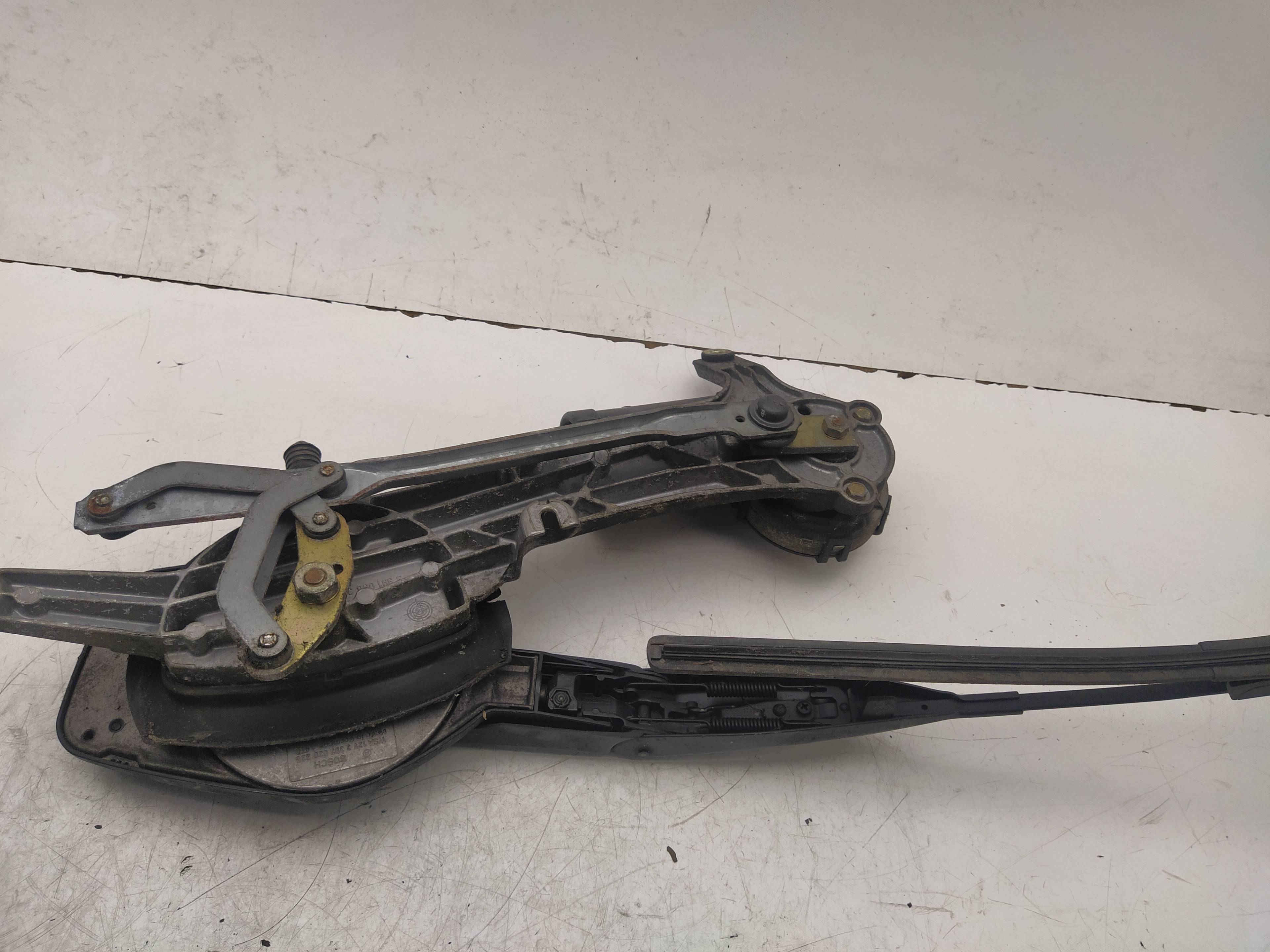 MERCEDES-BENZ E-Class W210 (1995-2002) Front Windshield Wiper Mechanism 0390241420 18643508