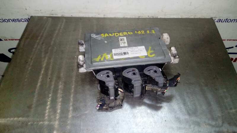 DACIA Sandero 1 generation (2008-2012) Moottorin ohjausyksikkö ECU 8201117953 25906018