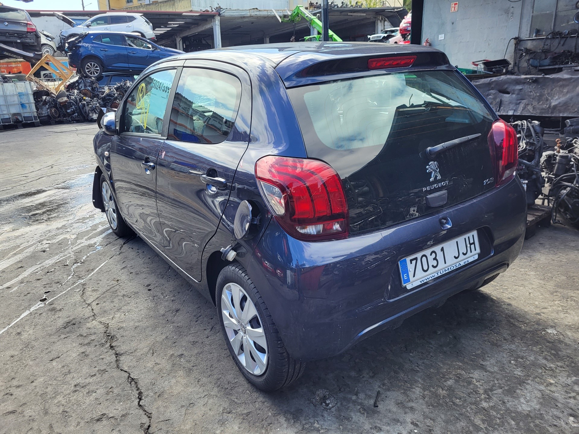 PEUGEOT 108 1 generation (2015-2021) Заключване на предна дясна врата B000961880 24021352