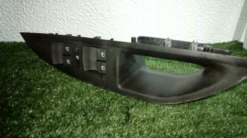 OPEL Toledo 3 generation (2004-2010) Front Left Door Window Switch 5P1867171A, 156022462, 1K4959857A 18434034