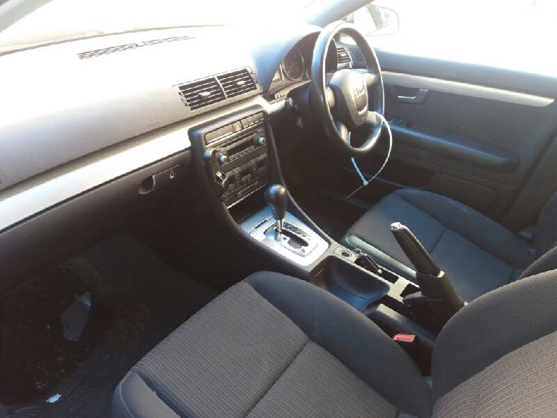 AUDI A4 B6/8E (2000-2005) Încuietoare ușă dreapta față 8E2837016AA 18411755