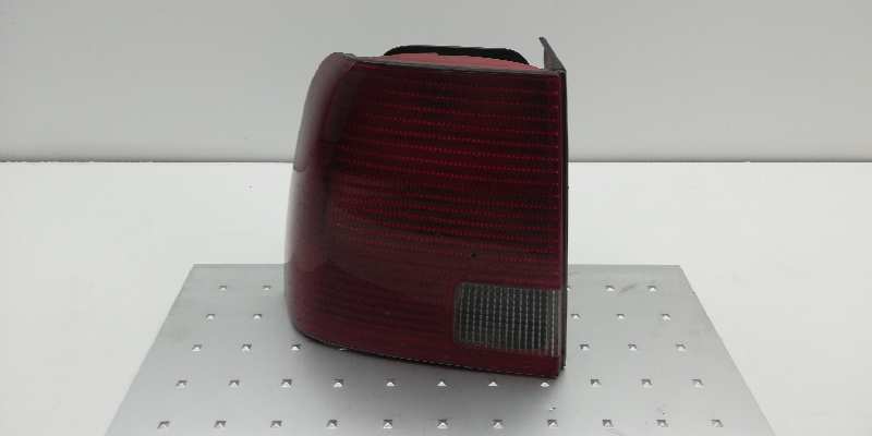 VOLKSWAGEN Passat B5 (1996-2005) Rear Left Taillight 3B5945257,29062001 18487965