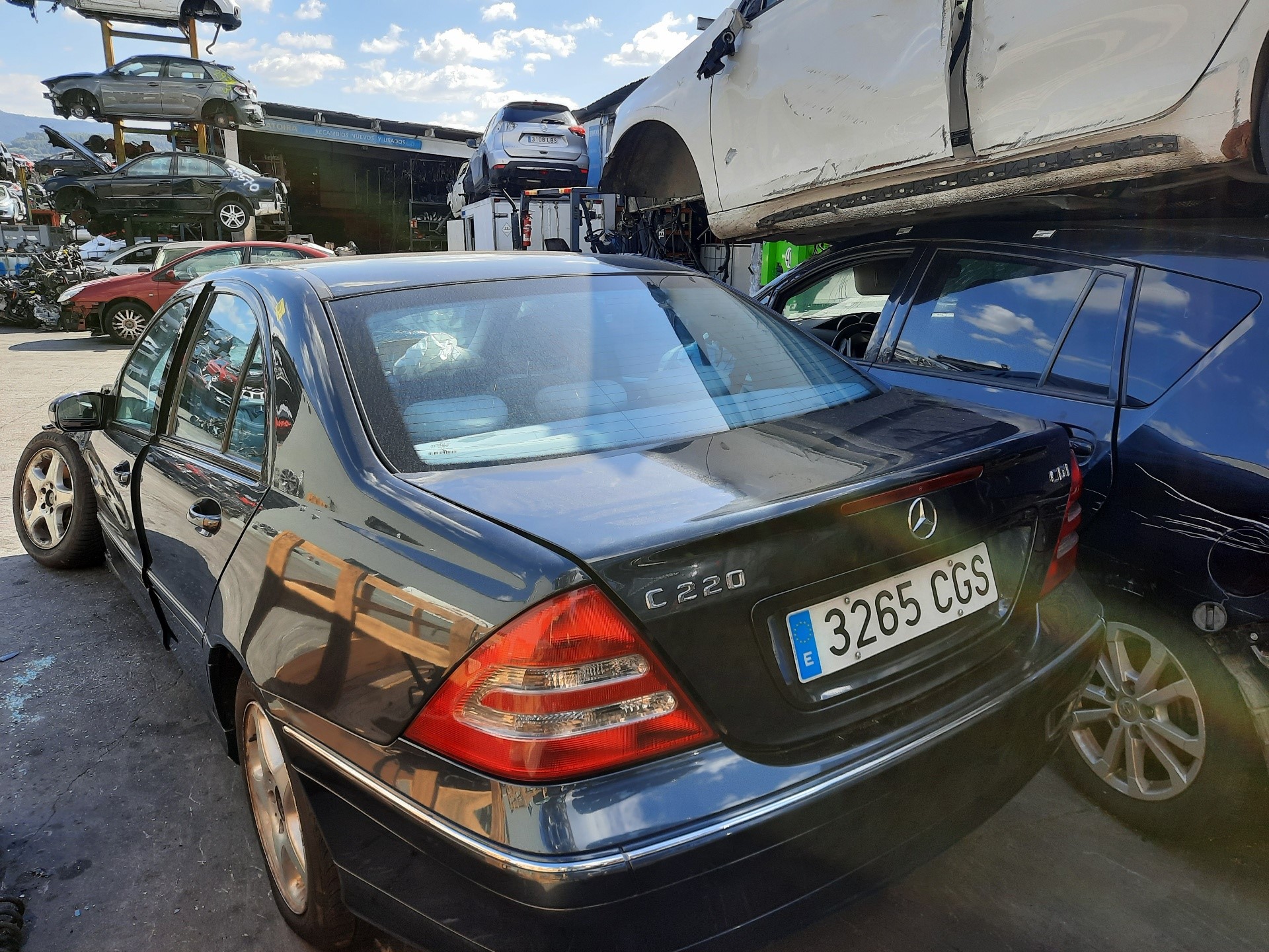 MERCEDES-BENZ C-Class W203/S203/CL203 (2000-2008) Bal hátsó kardántengely A2033501110 18617551