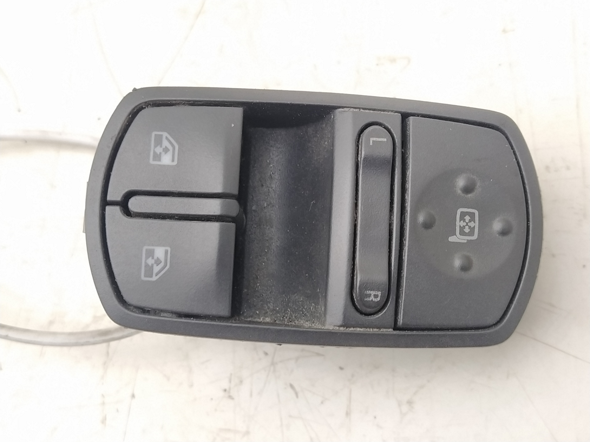 OPEL Corsa D (2006-2020) Кнопка стеклоподъемника передней правой двери 315625731 24029718