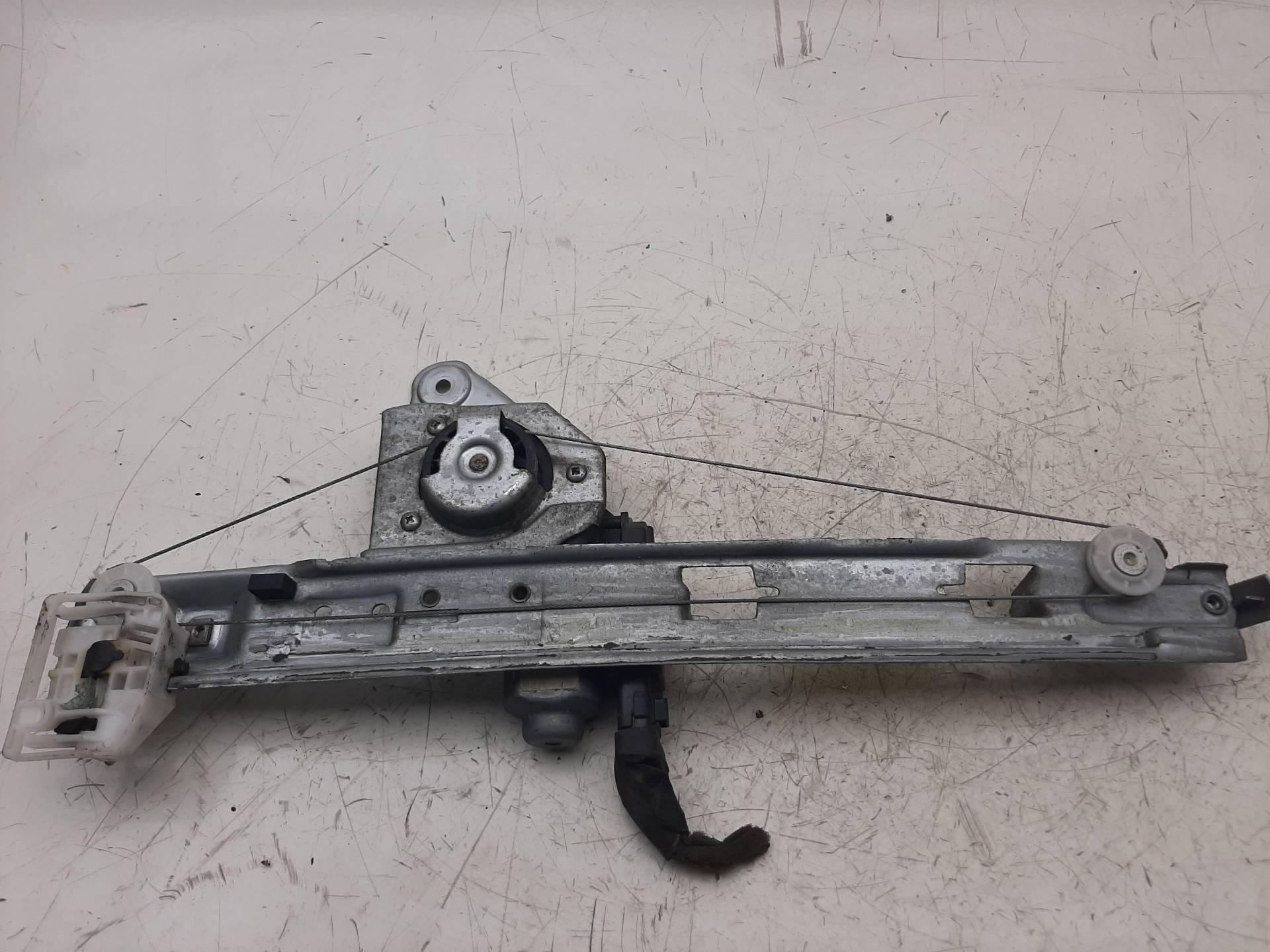 CHEVROLET Megane 3 generation (2008-2020) Rear Right Door Window Regulator 8201010921 23910378