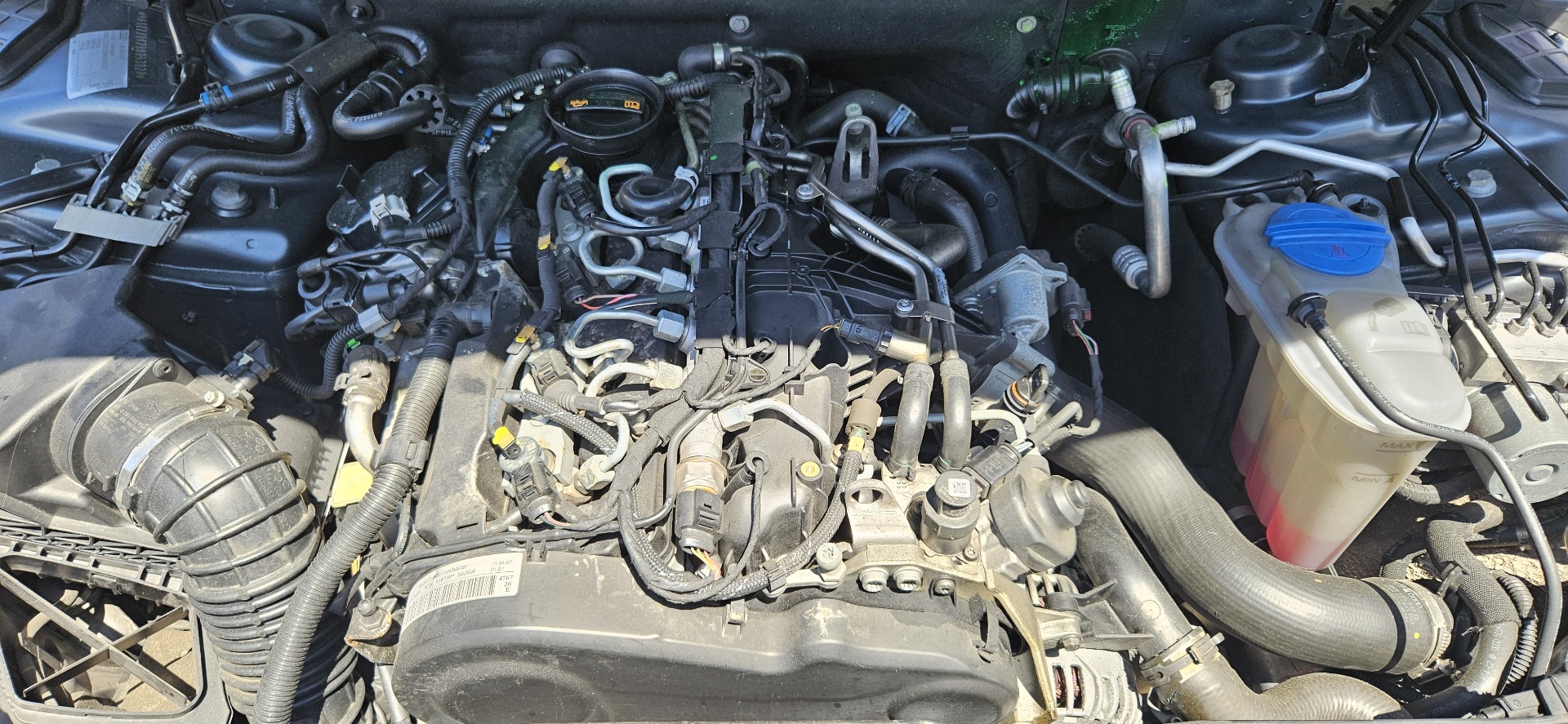AUDI A4 B8/8K (2011-2016) Engine 25349261